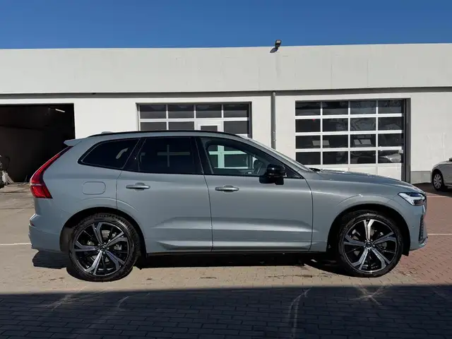 Volvo XC60 view 10