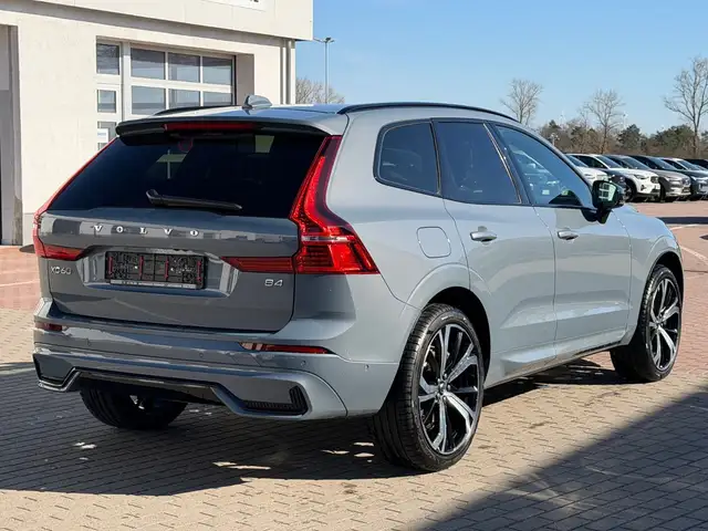 Volvo XC60 view 9