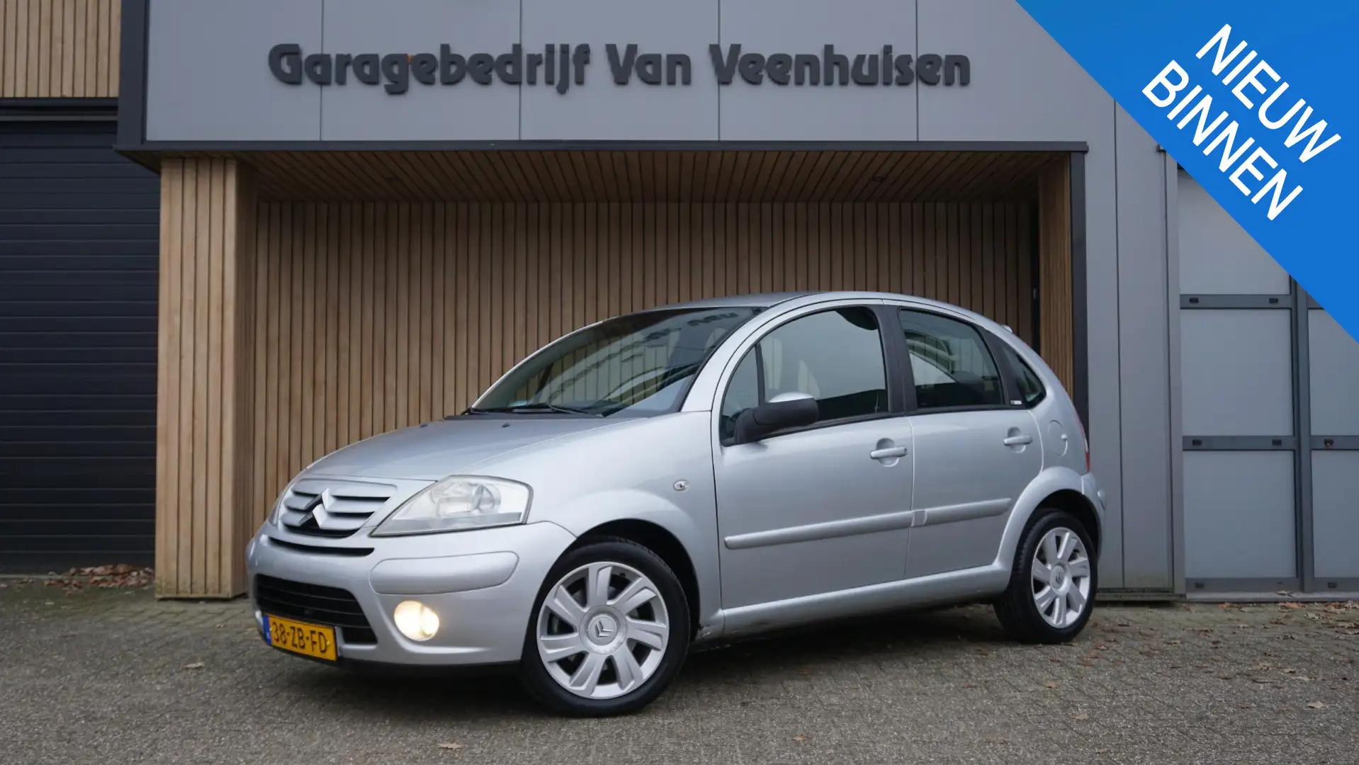 Citroen C3 1.6i-16V 108PK Automaat 5Drs Exclusive Clima Cruis Gris - 1