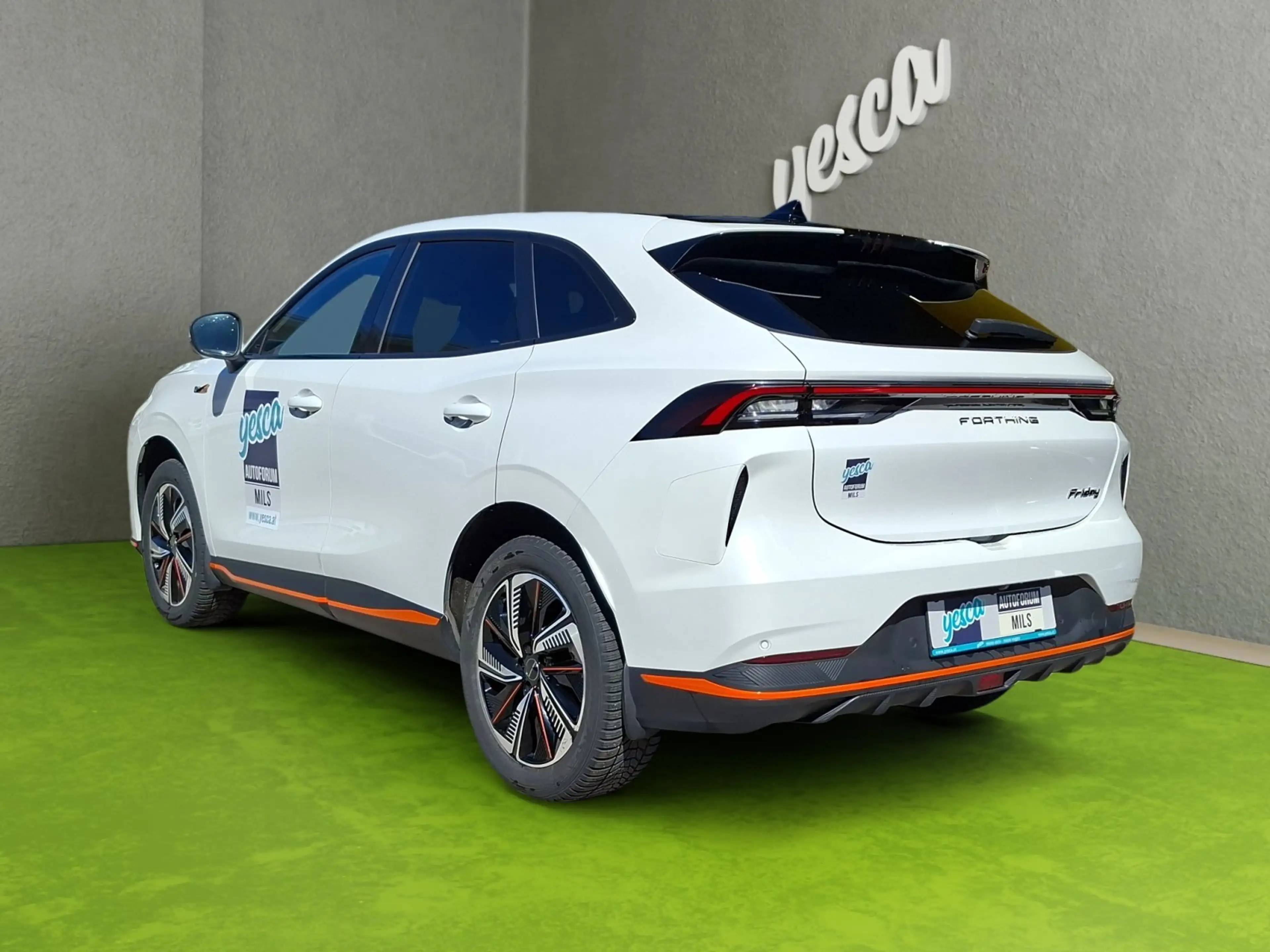Forthing T5 Evo 5 EV Elektro — photo 4