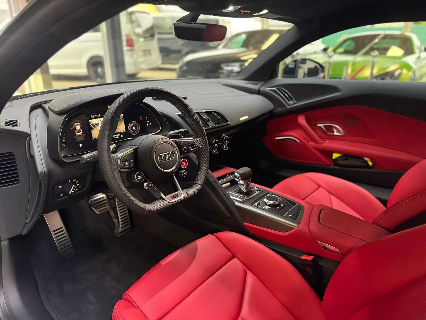 Audi R8 Coupe 5.2 FSI RWD/PERFORMANCE/BLACK-RED Schwarz - 2
