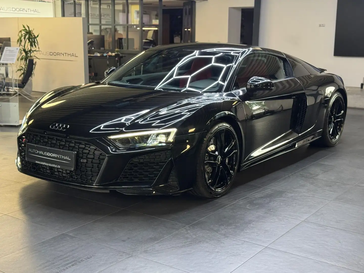 Audi R8 Coupe 5.2 FSI RWD/PERFORMANCE/BLACK-RED Schwarz - 1