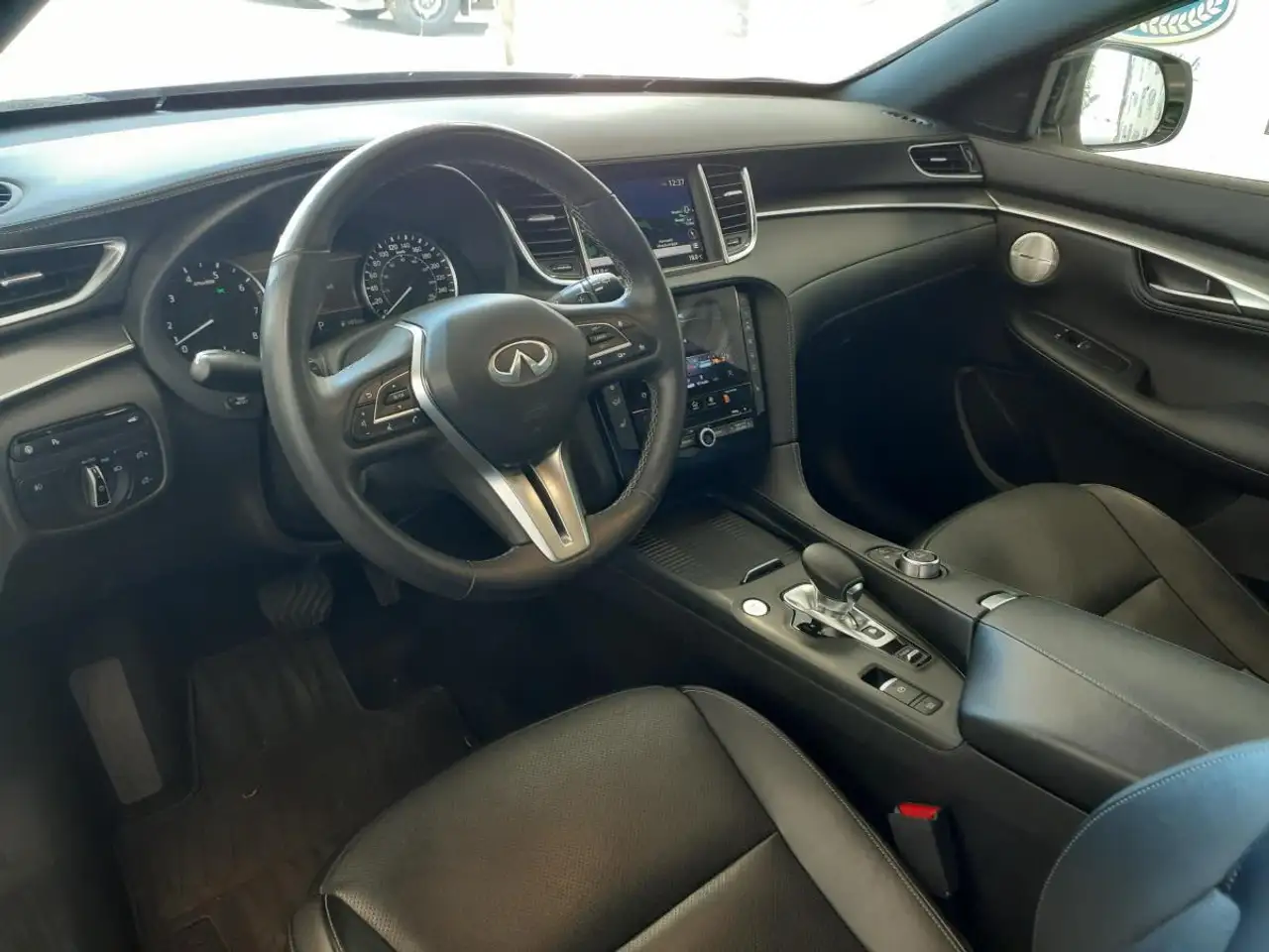 Infiniti QX55 снимка Infiniti QX55