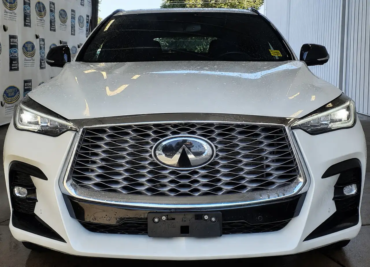 Infiniti QX55 снимка Infiniti QX55