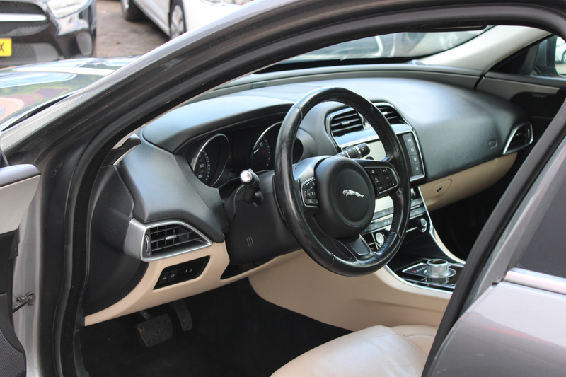 Jaguar XE 2.0 Portfolio//Navi//Camera//Automaat!! — photo 4