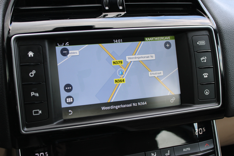 Jaguar XE 2.0 Portfolio//Navi//Camera//Automaat!! — photo 14