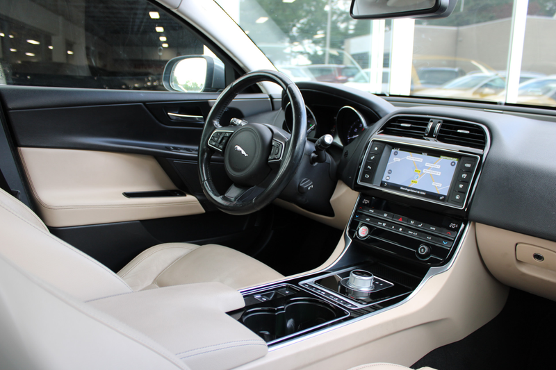 Jaguar XE 2.0 Portfolio//Navi//Camera//Automaat!! — photo 26