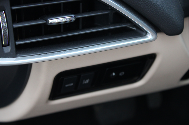 Jaguar XE 2.0 Portfolio//Navi//Camera//Automaat!! — photo 8