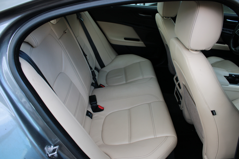 Jaguar XE 2.0 Portfolio//Navi//Camera//Automaat!! — photo 27