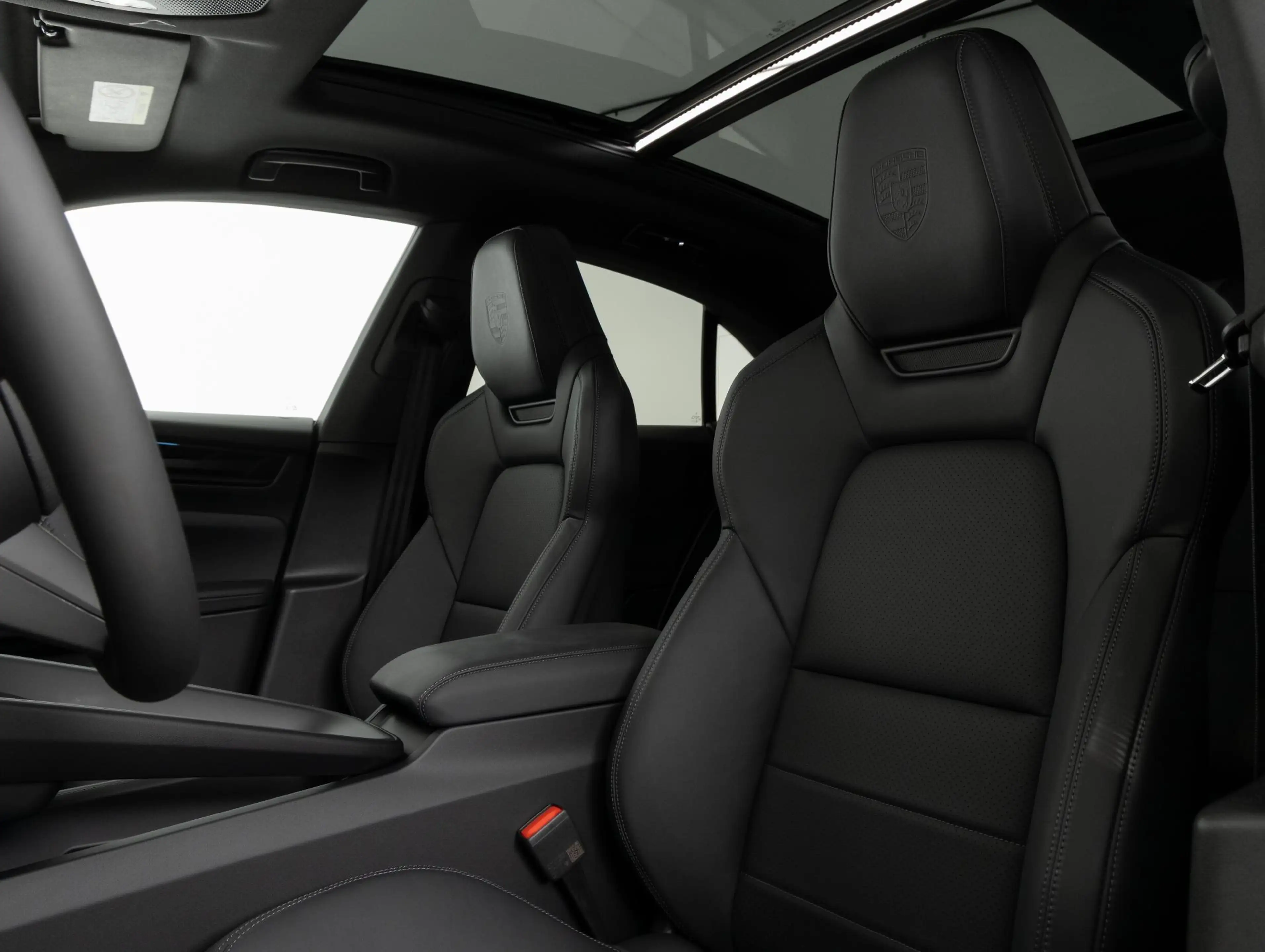 Porsche Macan 4 — photo 4