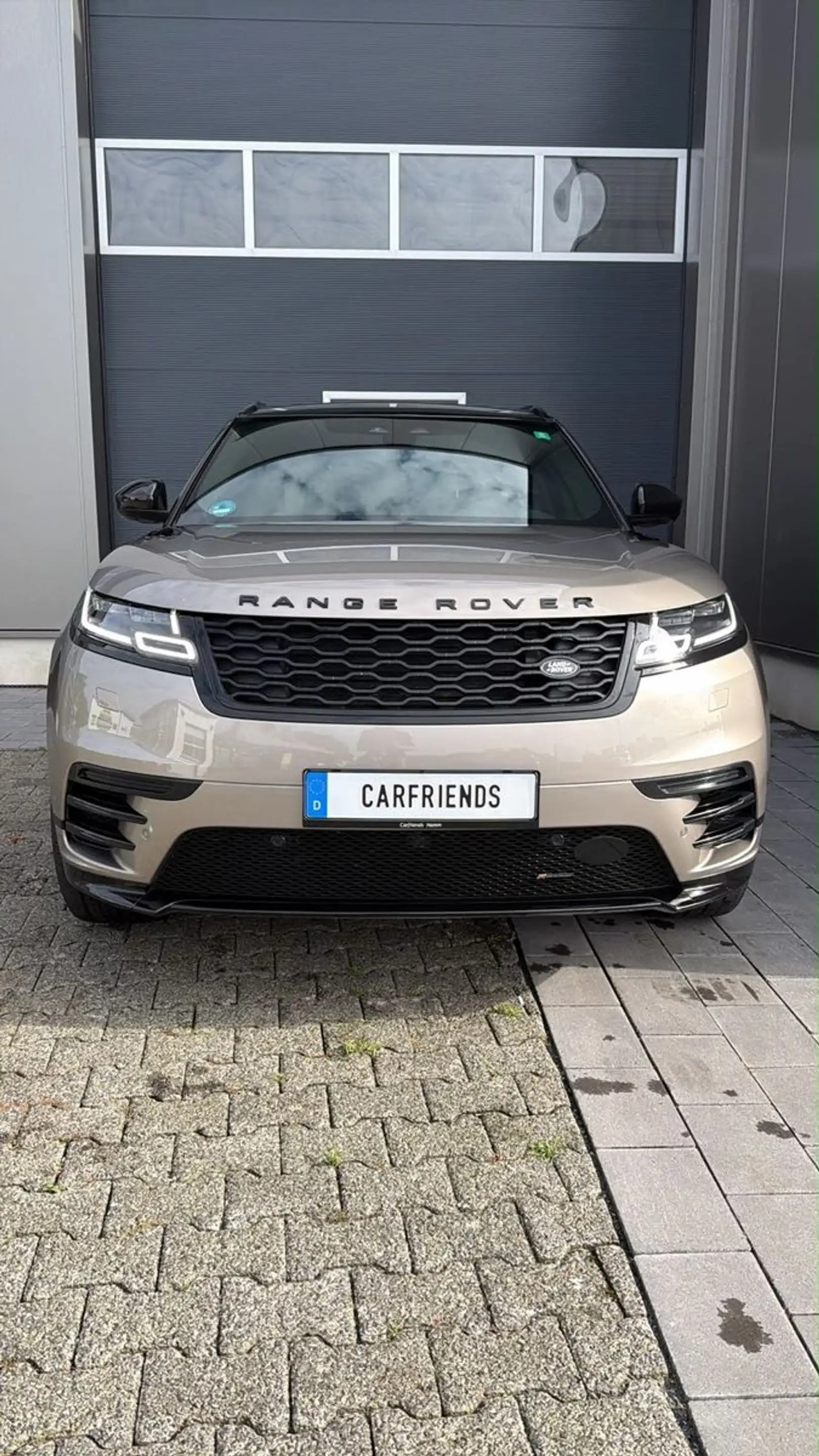 Land Rover Range Rover Velar R-Dynamic SE — photo 7
