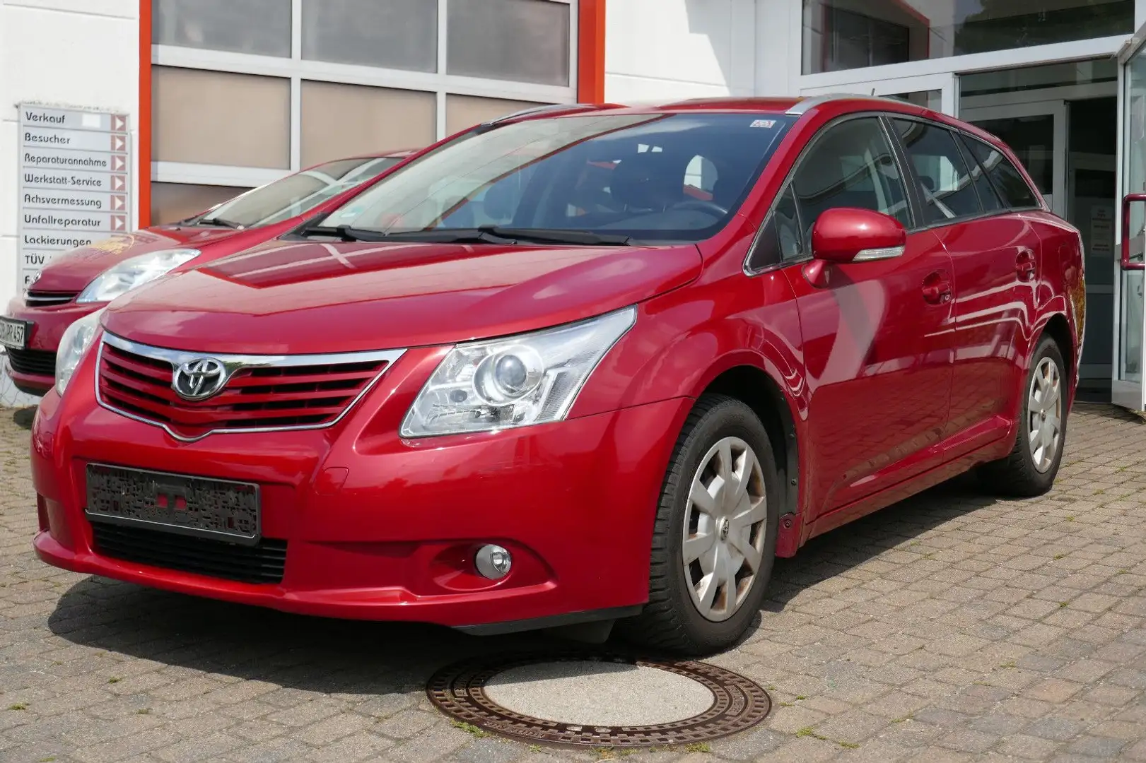 Toyota Avensis Combi Sol 1.8 Valvematic Rot - 1