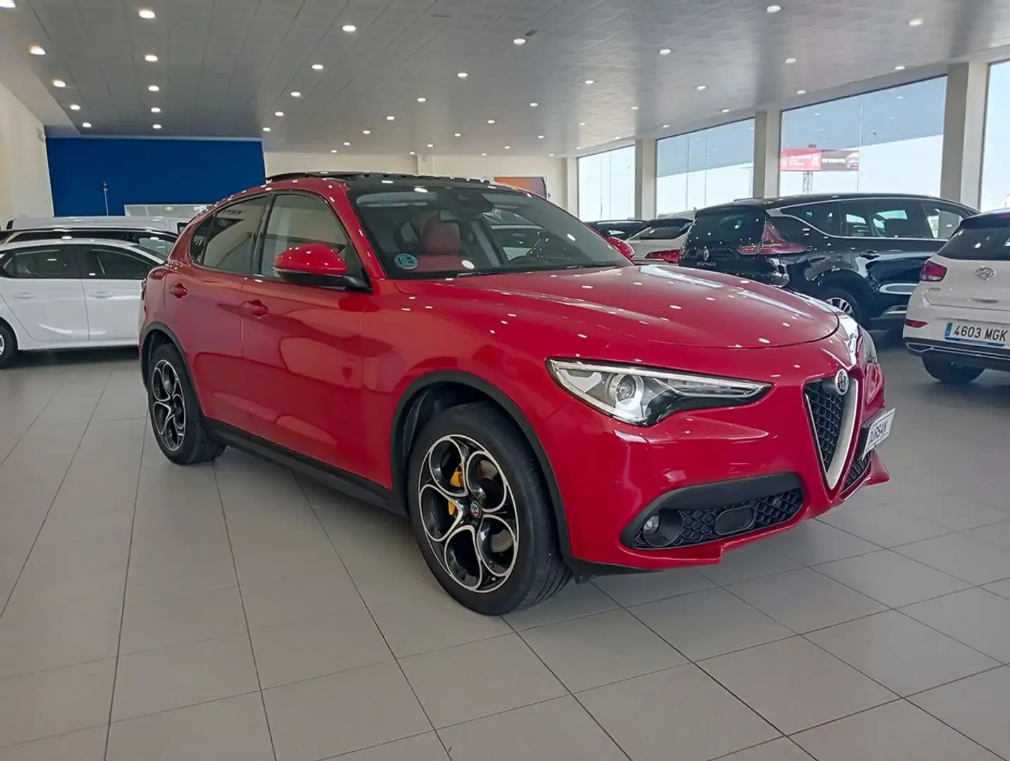 Alfa Romeo Stelvio 2.2 Diesel 154kW 210CV Executive Q4 Rot - 2