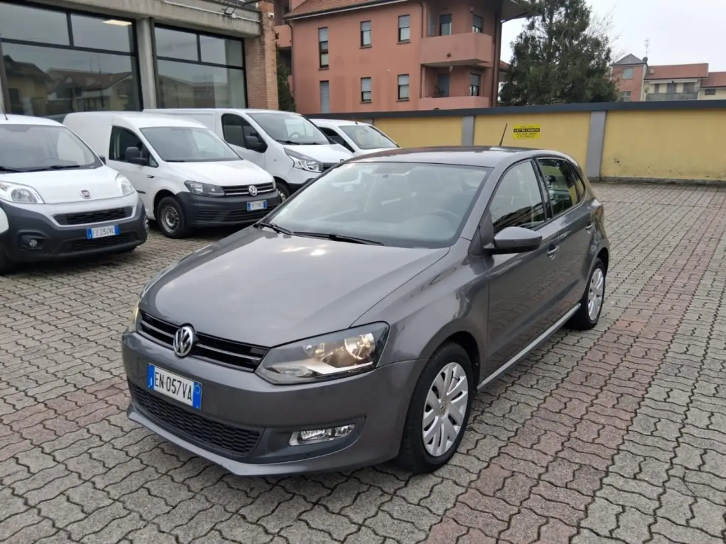 Volkswagen Polo 1.2 70 CV 5p. Comfortline Gris - 1