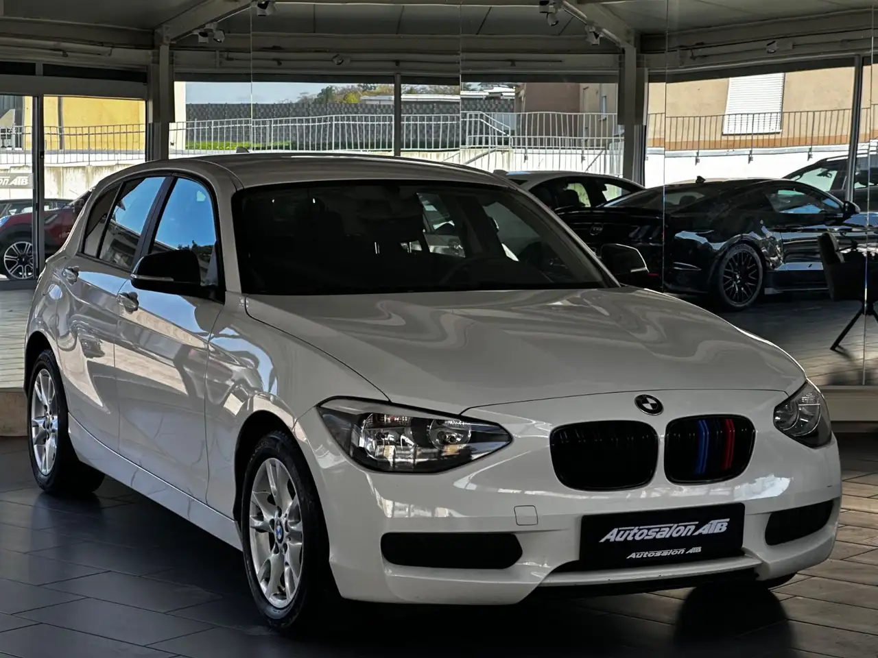 BMW 114