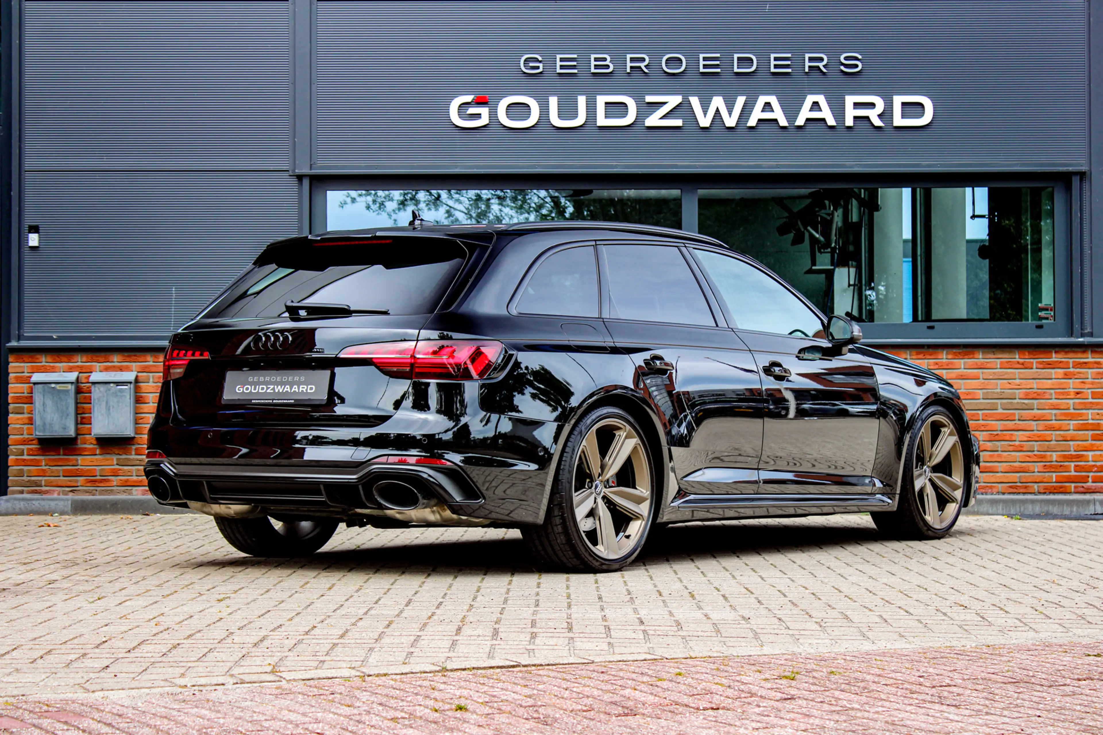 Audi RS4 Avant 2.9 TFSI Quattro | Keramisch | Carbon ext. | — photo 32