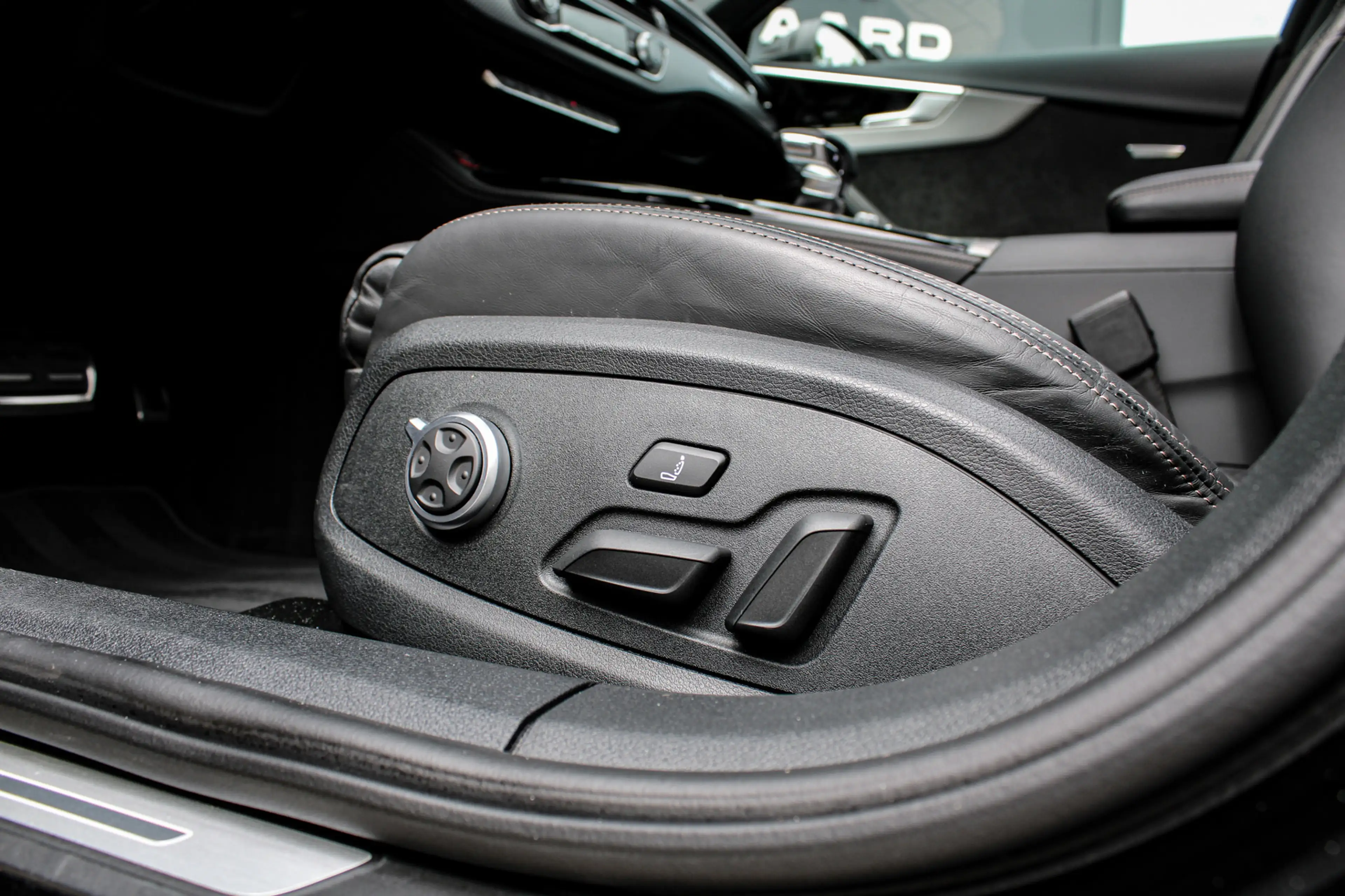 Audi RS4 Avant 2.9 TFSI Quattro | Keramisch | Carbon ext. | — photo 28
