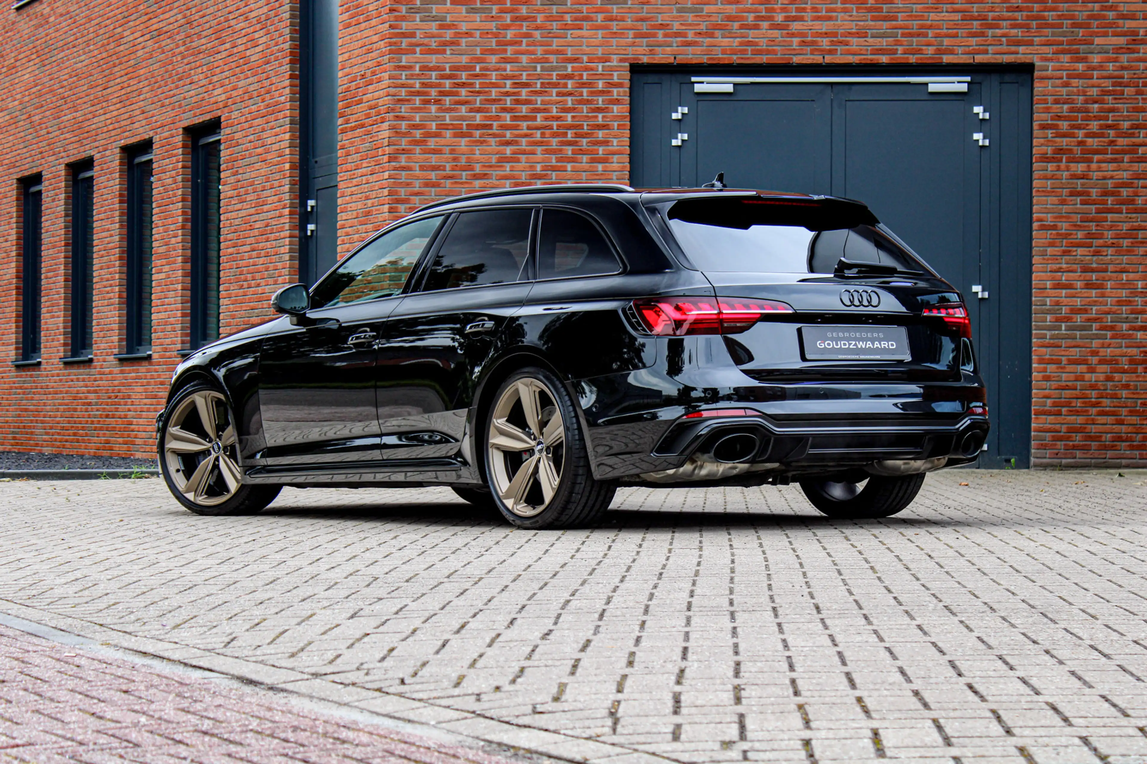 Audi RS4 Avant 2.9 TFSI Quattro | Keramisch | Carbon ext. | — photo 2