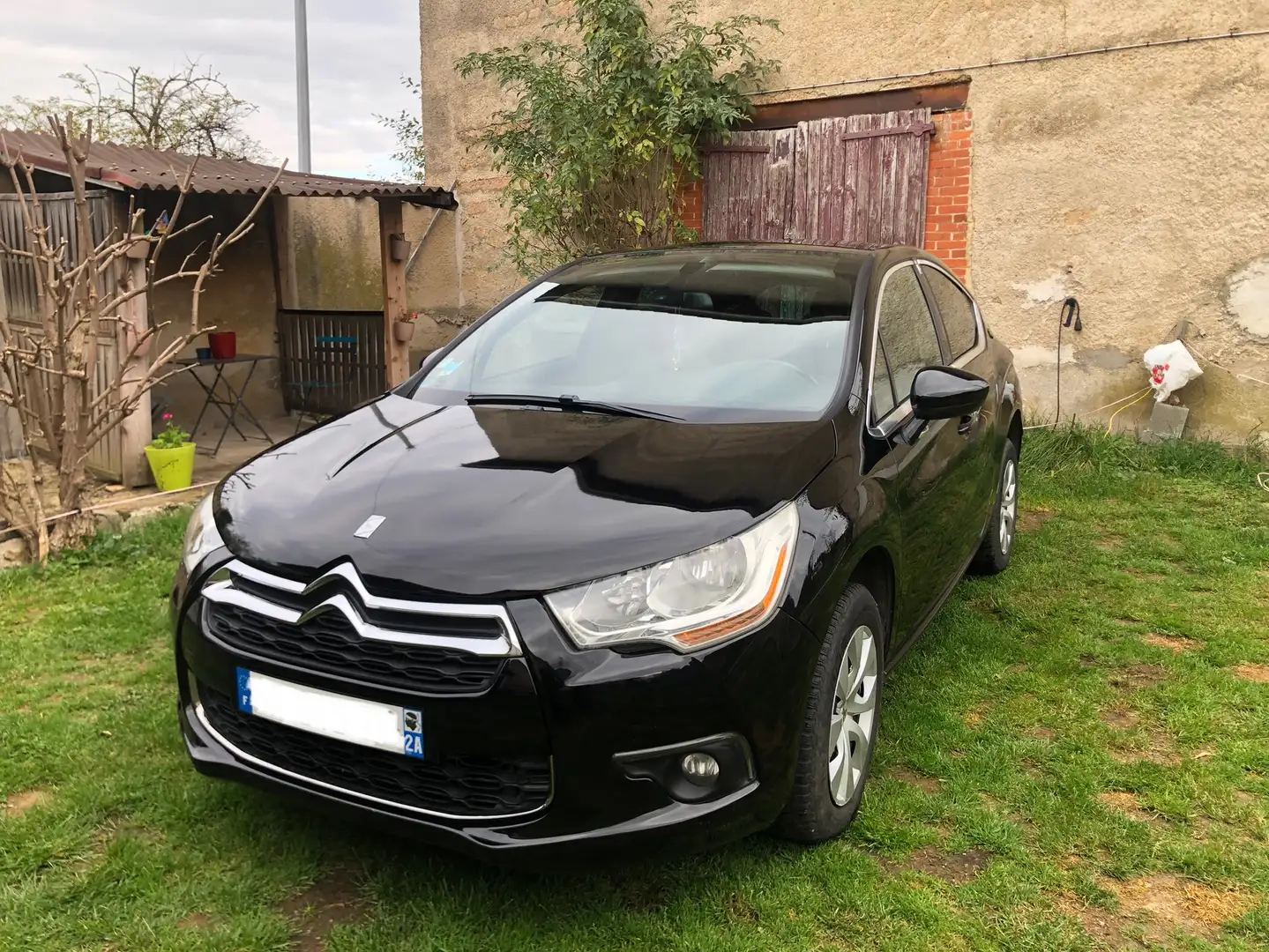 Citroen DS4 DS4 HDi 110 FAP So Chic Negro - 2