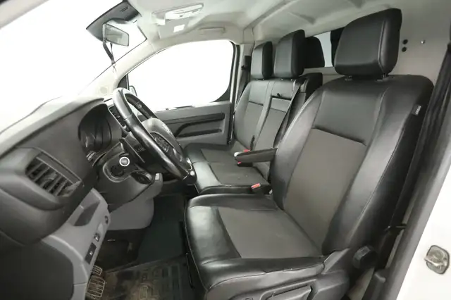 Toyota Proace view 3