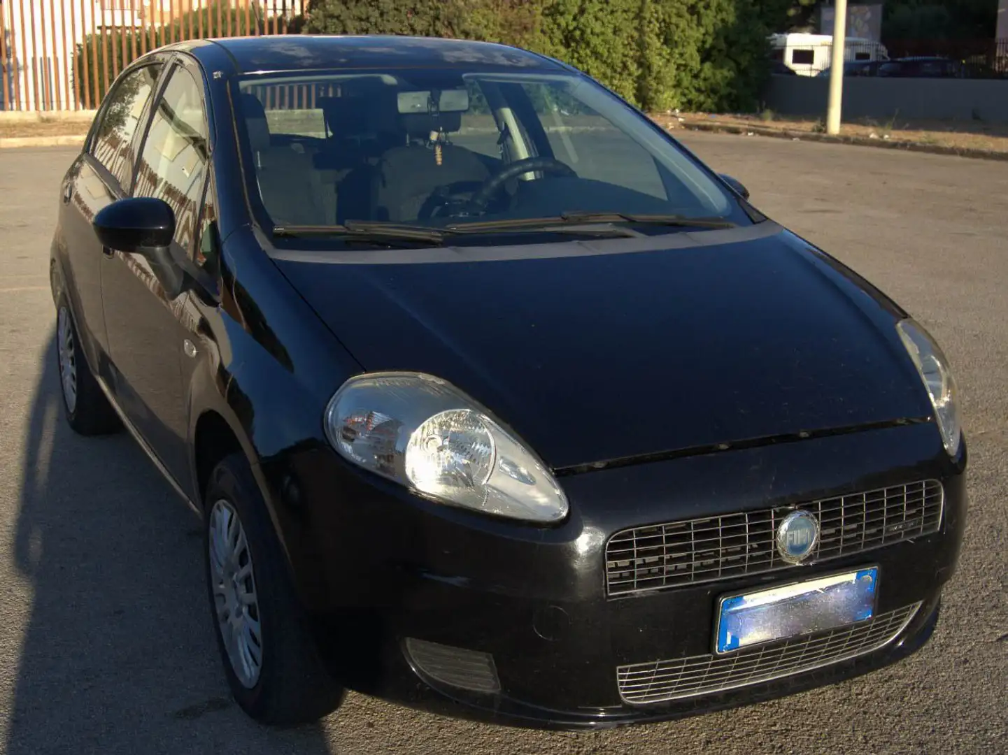 Fiat Grande Punto 1.4 natural power Dynamic 77cv 2009 5p Black - 1