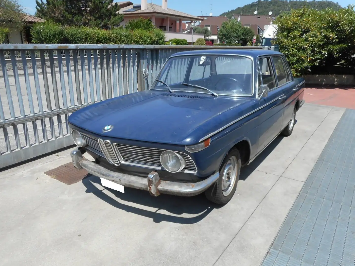 BMW 1800 Blauw - 1
