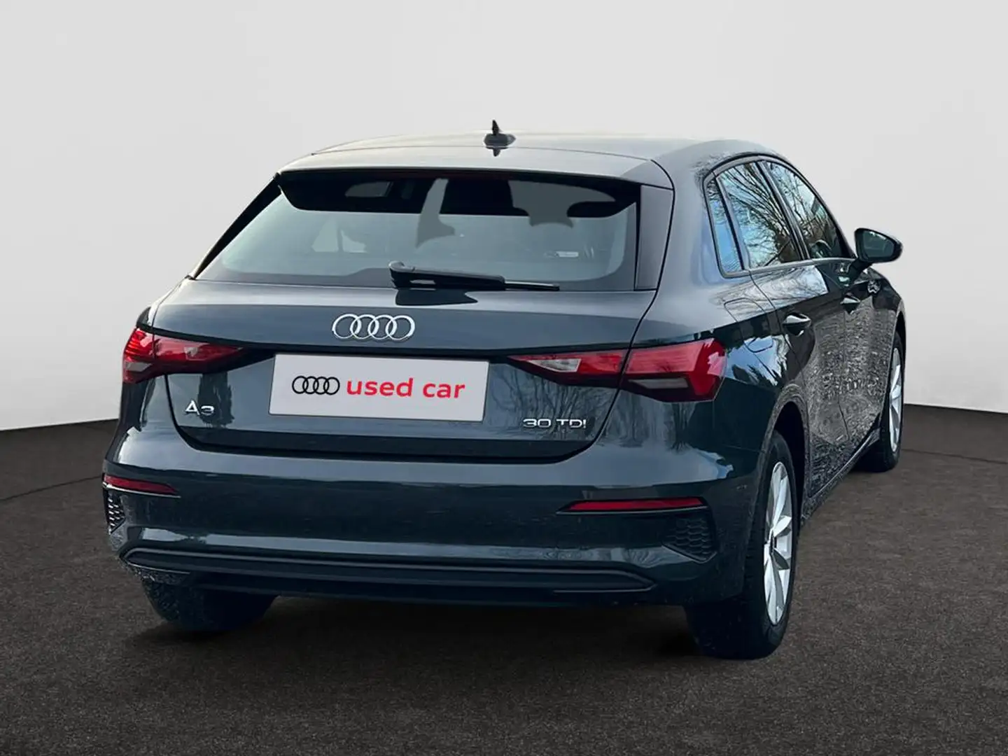 Audi A3 Sportback Audi A3 Sportback Attraction 30 TDI  85(116) kW(ch) 6 vitesses Gris - 2