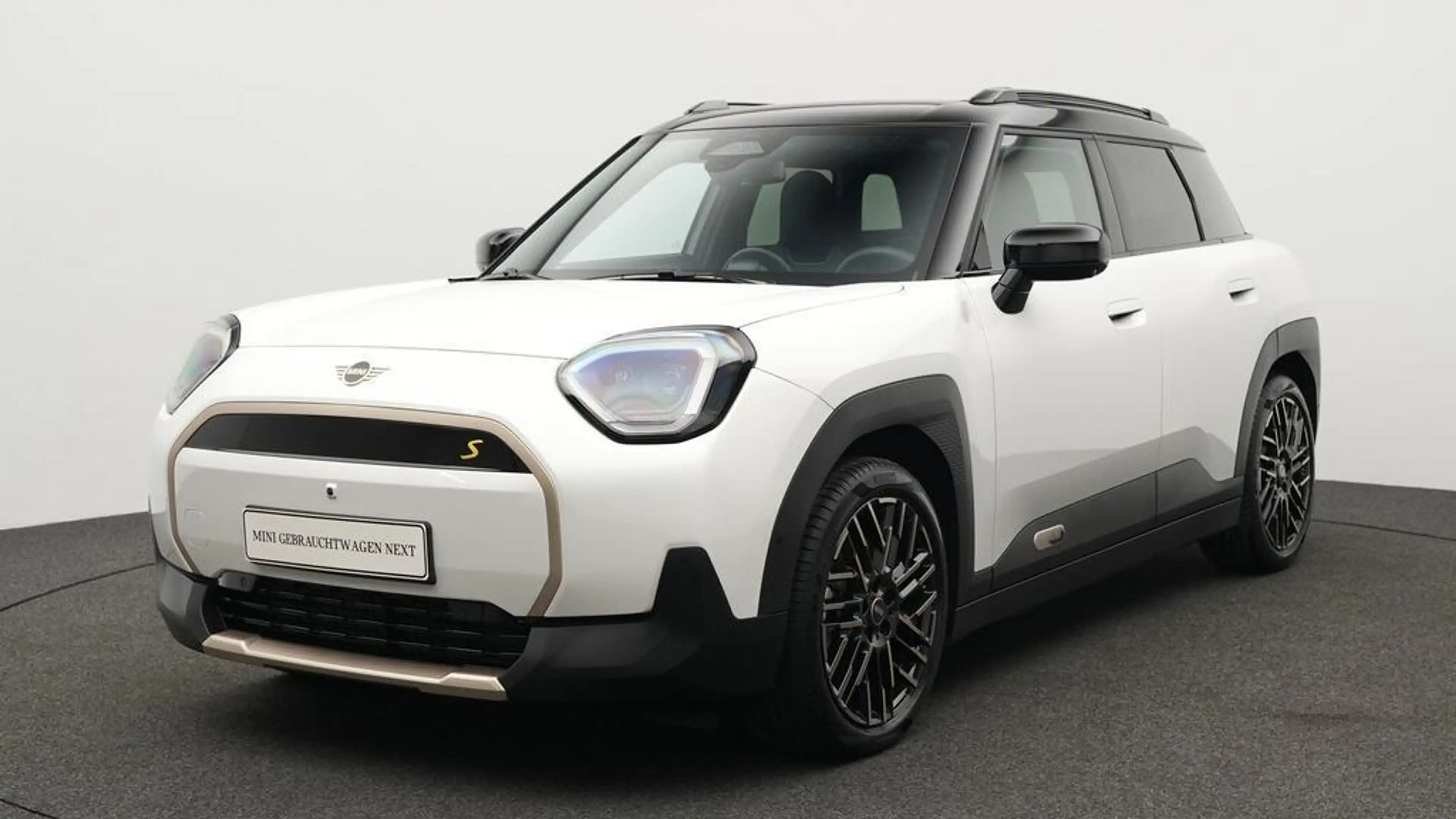 MINI Aceman Favoured Trim