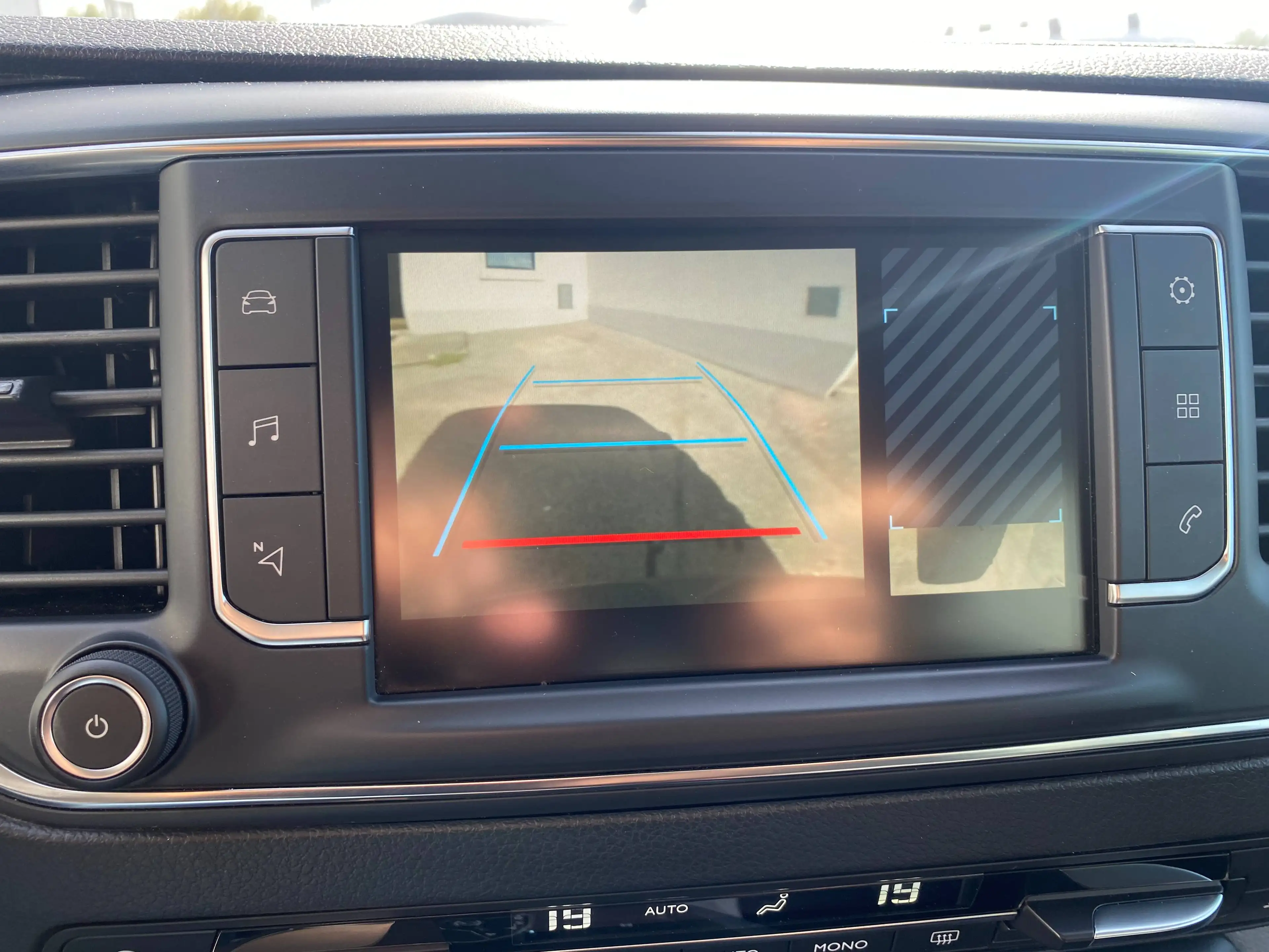 Peugeot Expert Premium Komfort Plus TwinCab Edition L2 Exportfahrzeug — photo 12