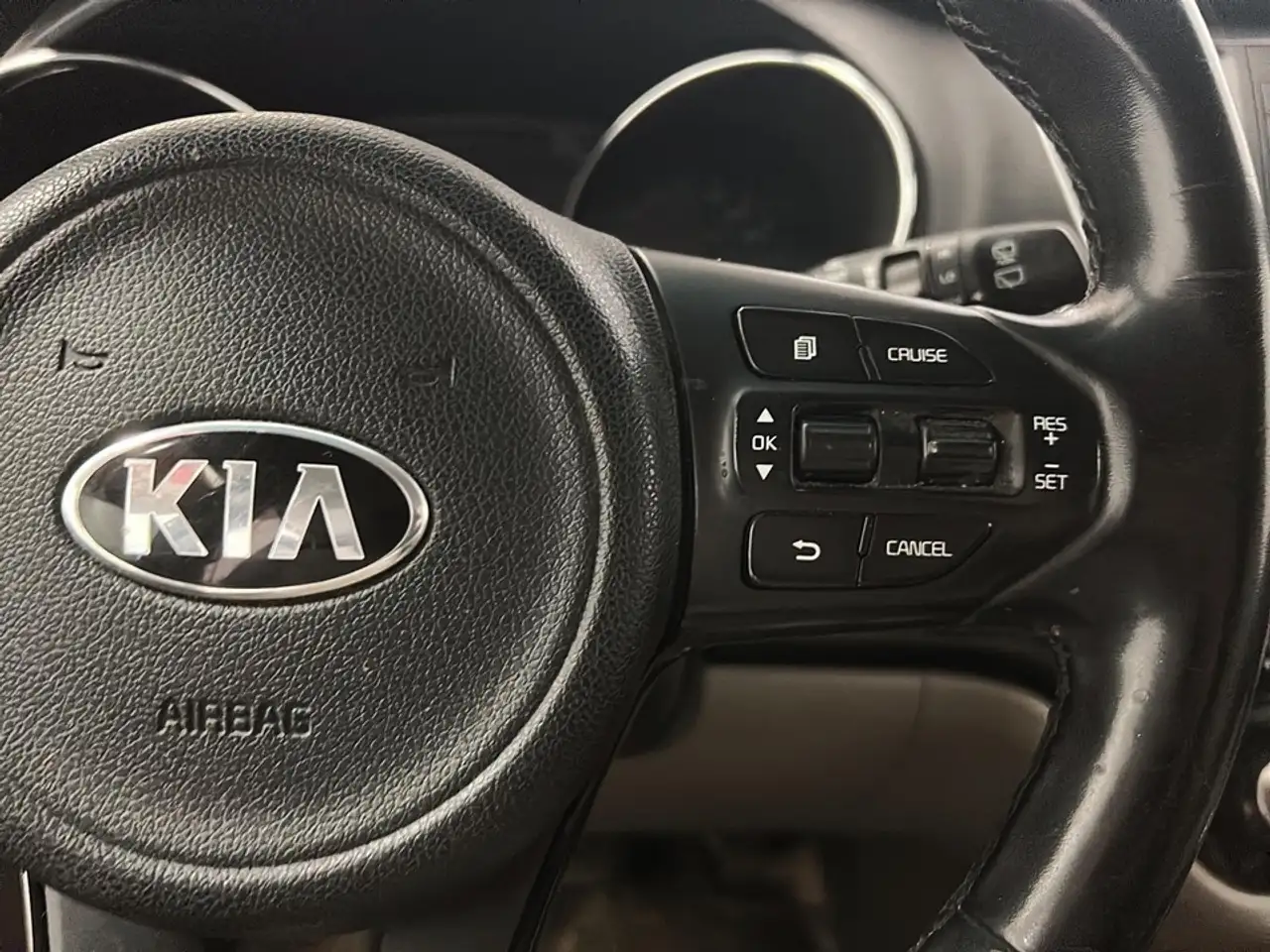 Kia Sedona снимка Kia Sedona