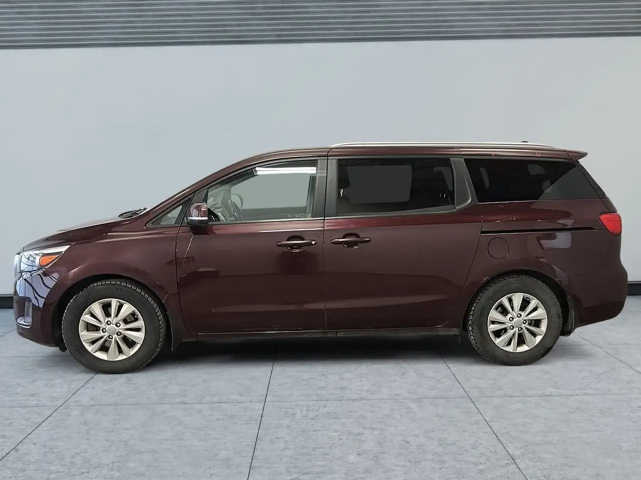 Kia Sedona снимка Kia Sedona