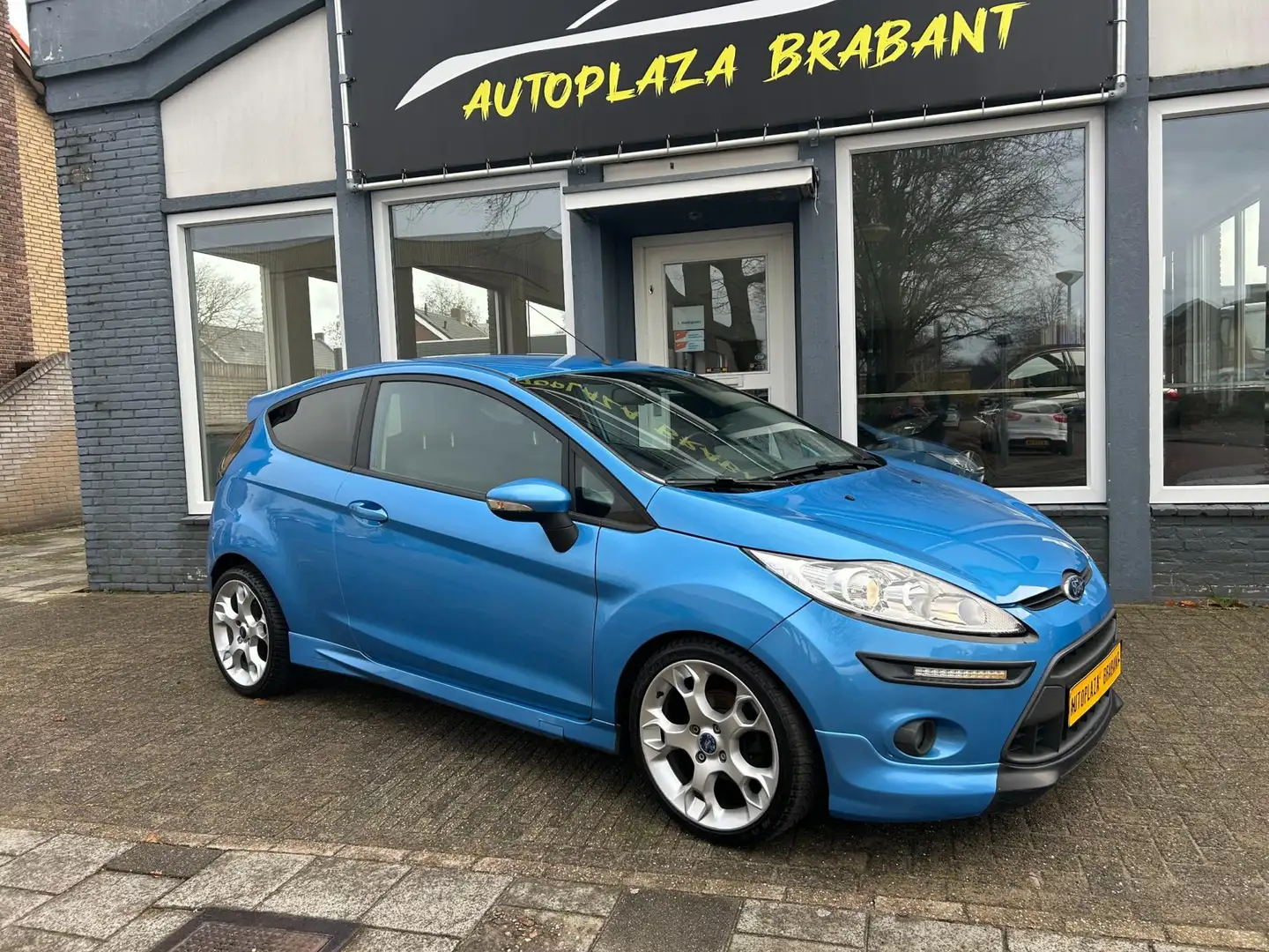 Ford Fiesta 1.6 ST-LINE / CLIMAT / STOELVW / AUX Blauw - 2