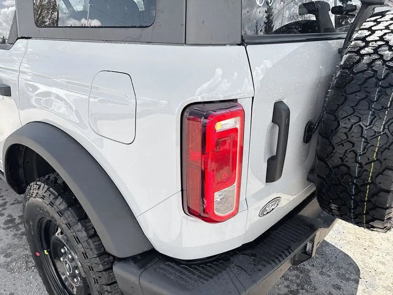 Ford Bronco снимка Ford Bronco