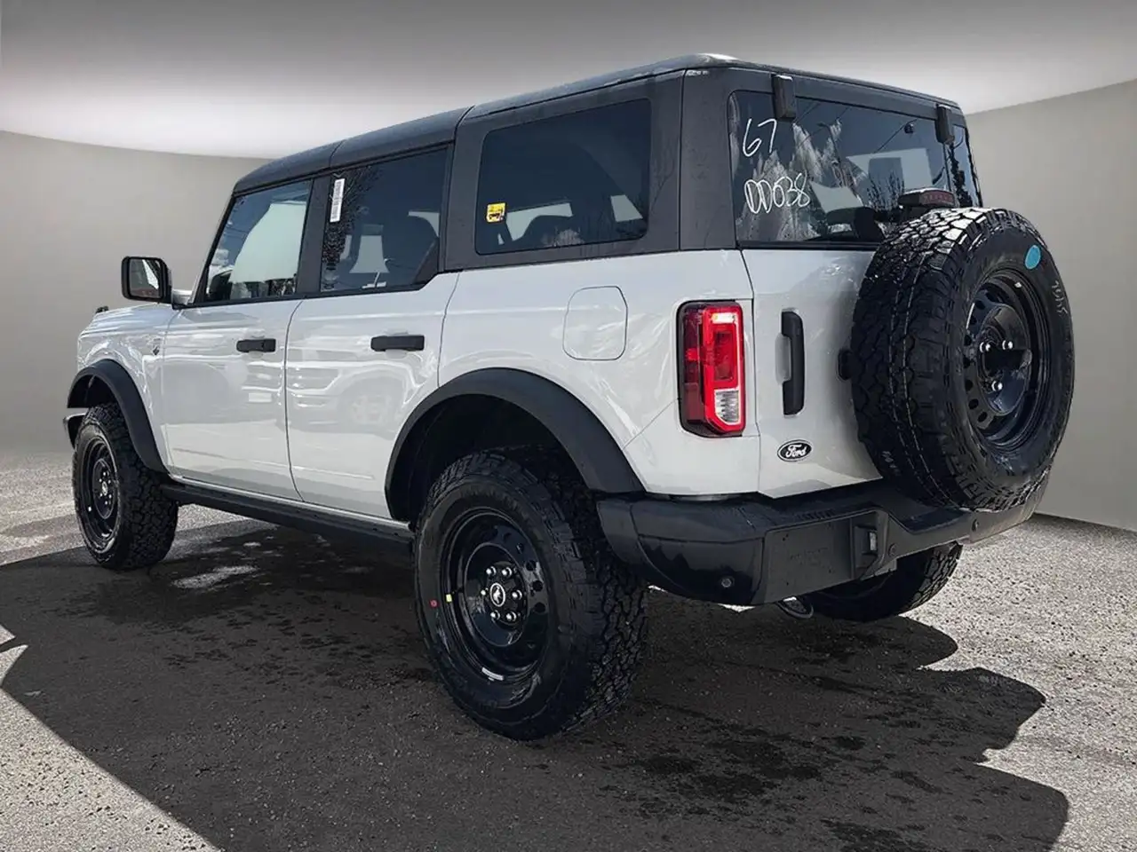 Ford Bronco снимка Ford Bronco