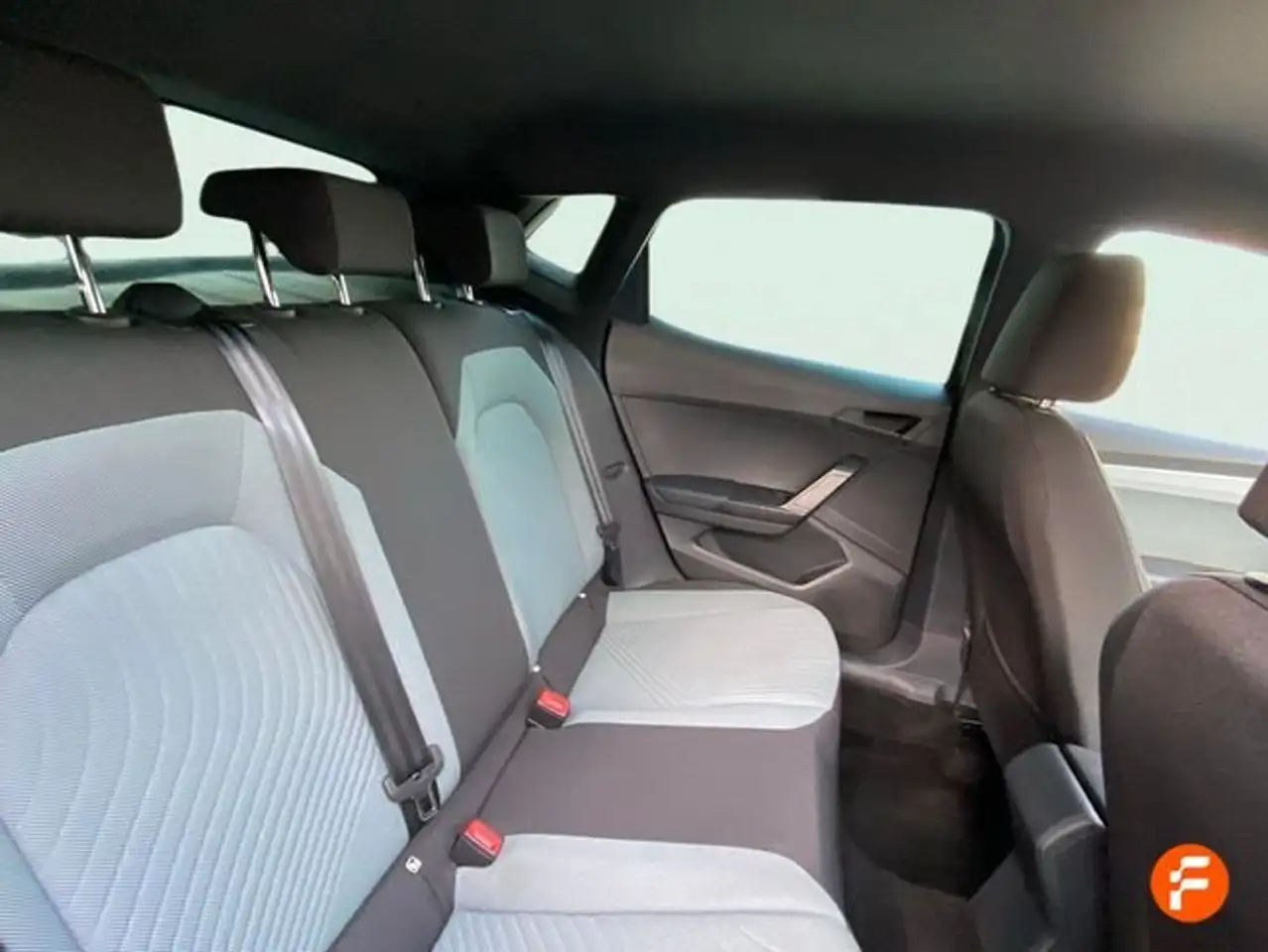SEAT Ibiza 1.0 TSI 85kW (115CV) Special Edition — Galerie du véhicule 18