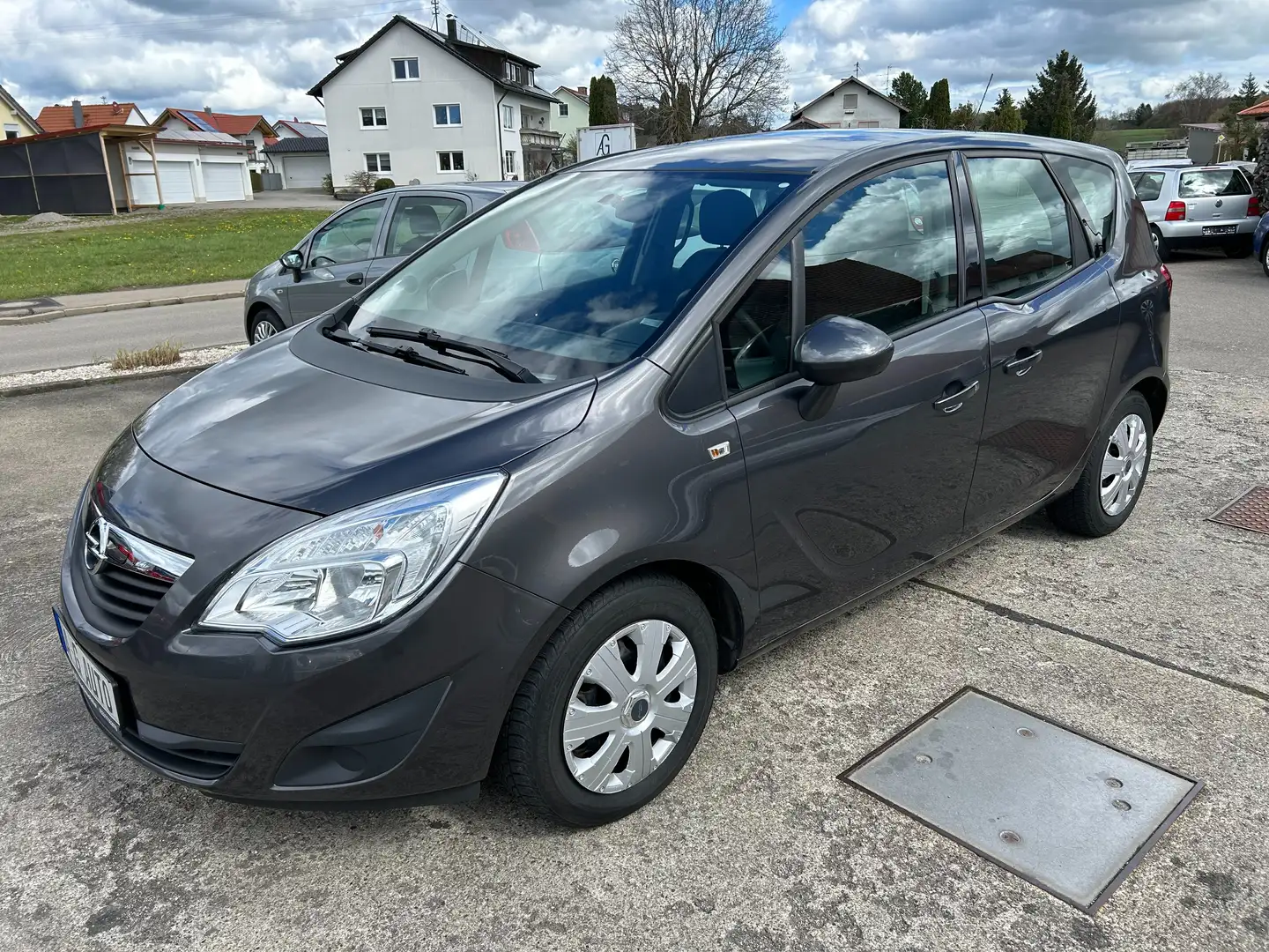 Opel Meriva Edition Klima Tempomat  TÜV Neu Grau - 2