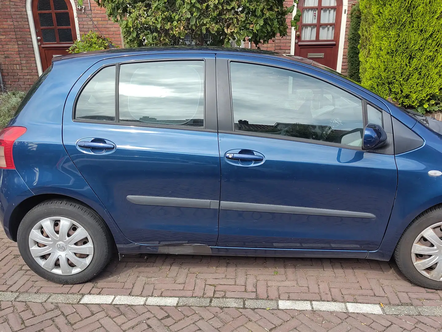 Toyota Yaris Yaris 1.3 VVTi Sol MMT Albastru - 2