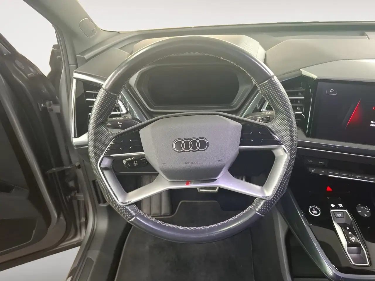 Audi Q4 40 S-Line AHK Matrix Sonos RFK ACC, миниатюра 11