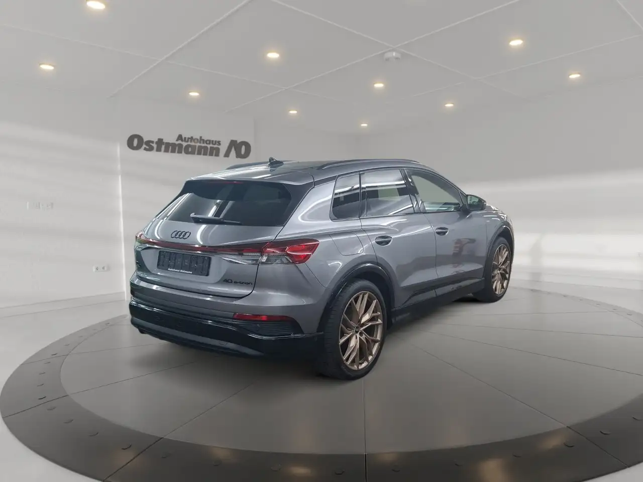 Audi Q4 40 S-Line AHK Matrix Sonos RFK ACC, миниатюра 4