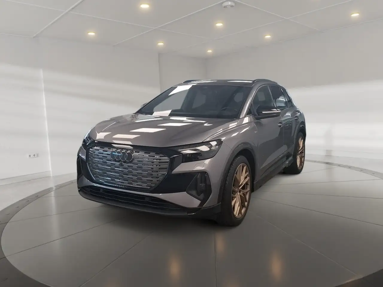 Audi Q4 40 S-Line AHK Matrix Sonos RFK ACC