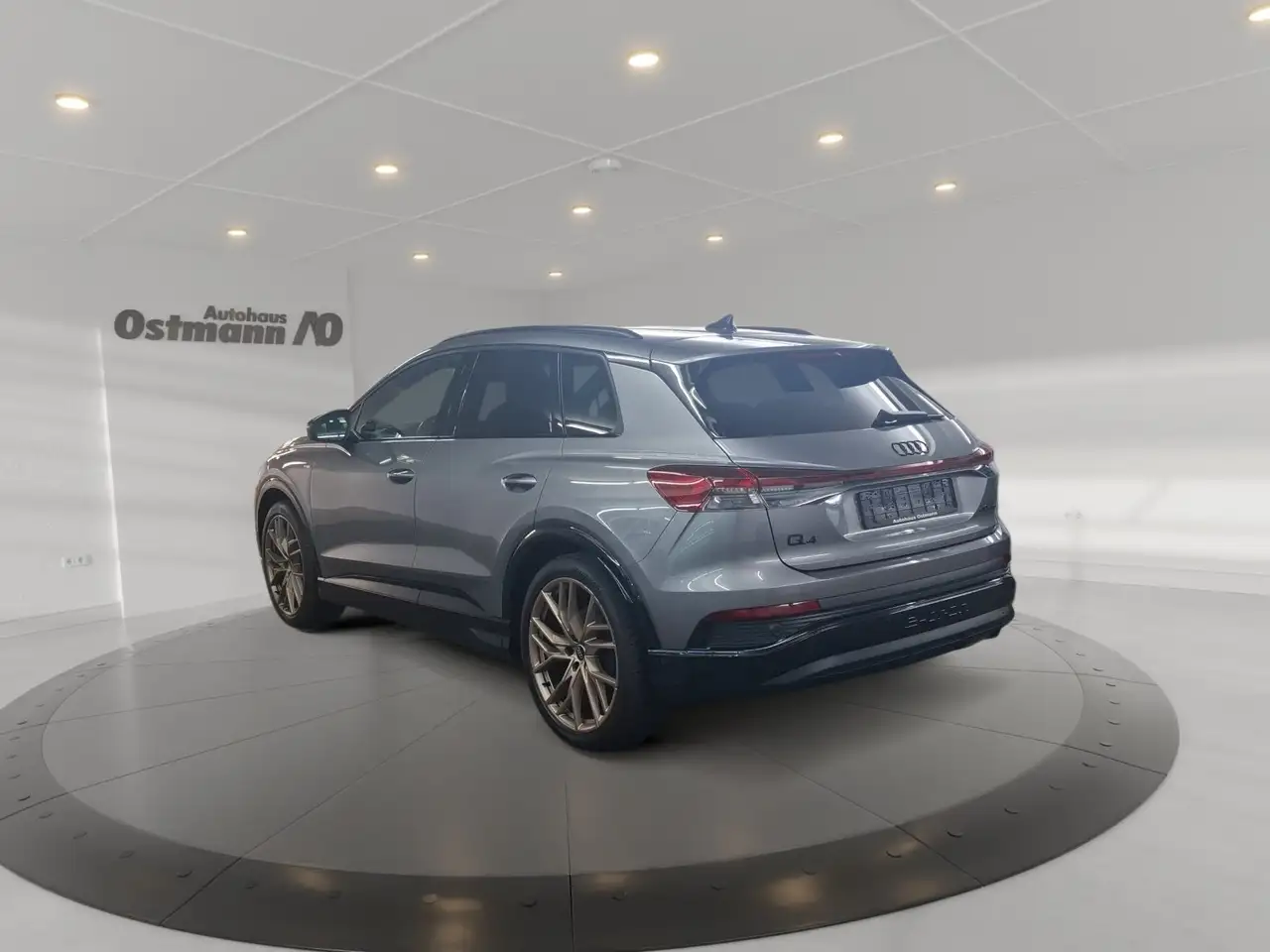 Audi Q4 40 S-Line AHK Matrix Sonos RFK ACC, миниатюра 3
