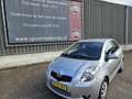 Toyota Yaris 1.3 16V VVT-I 5DR Terra Grijs - thumbnail 1