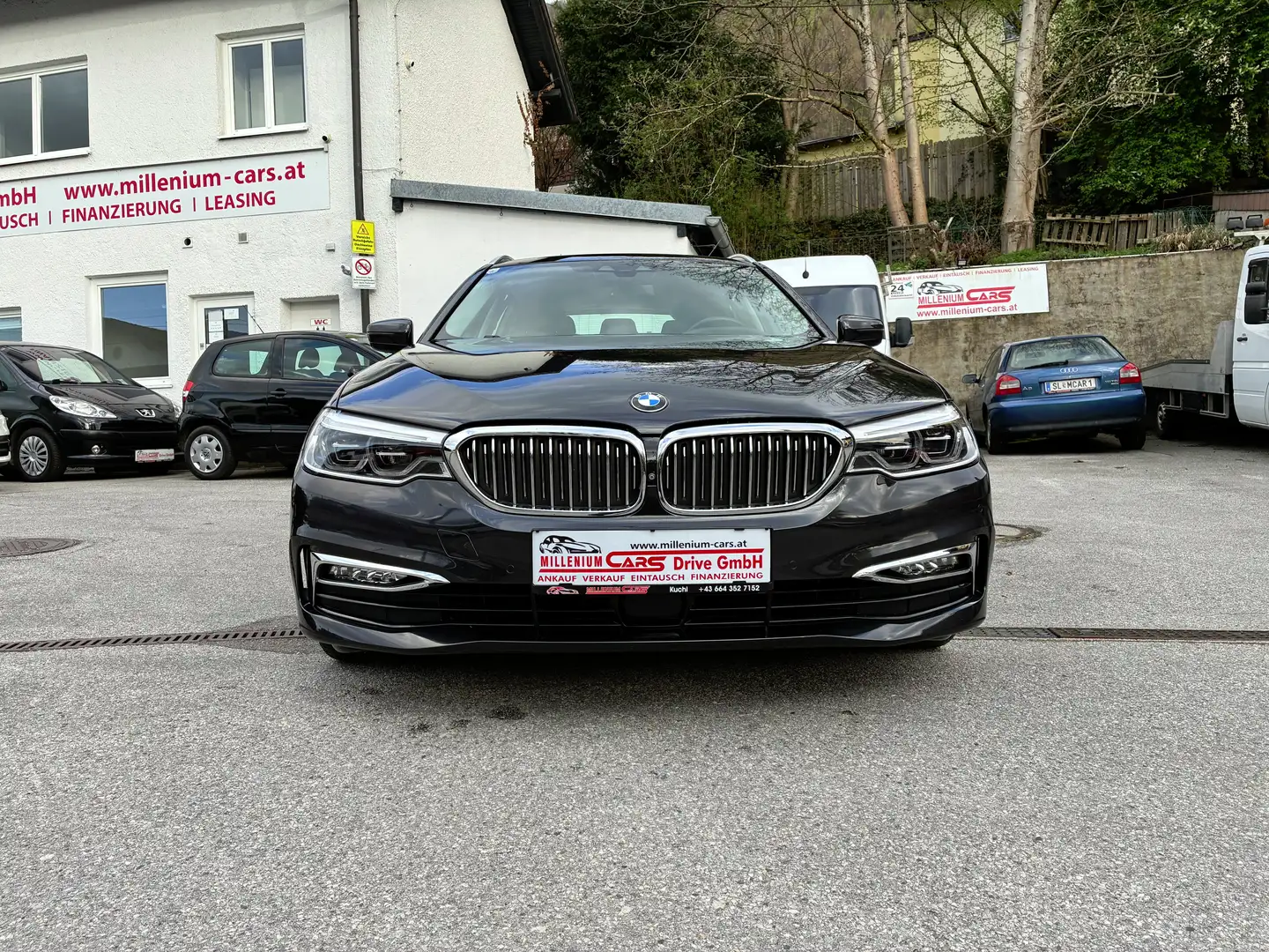 BMW 530 530d xDrive Luxury Line*bei Zinssatz fix 6,274% Grau - 2
