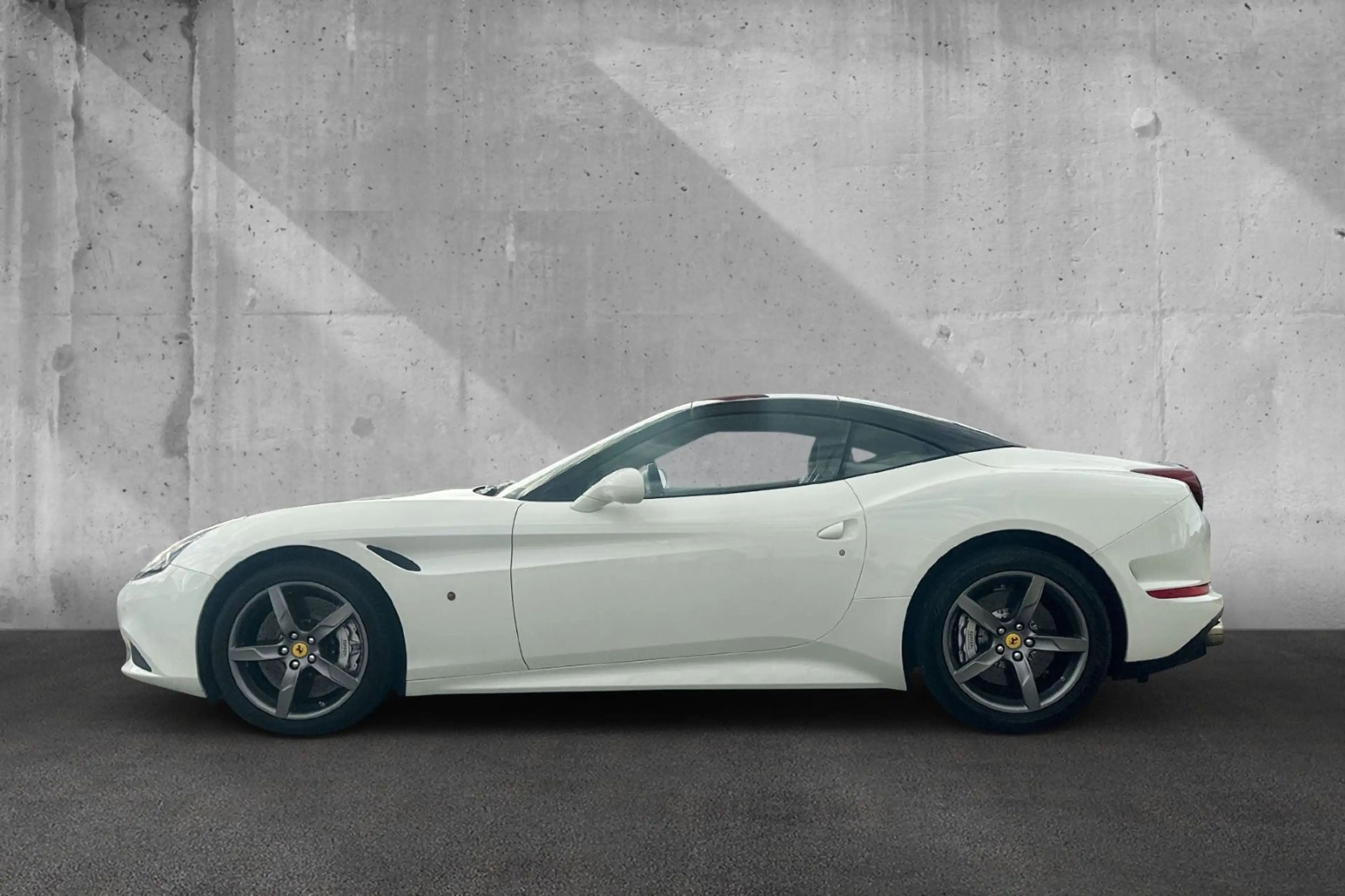 Ferrari California T*BiColor*Dt Auto*Diamond Stitching — photo 3