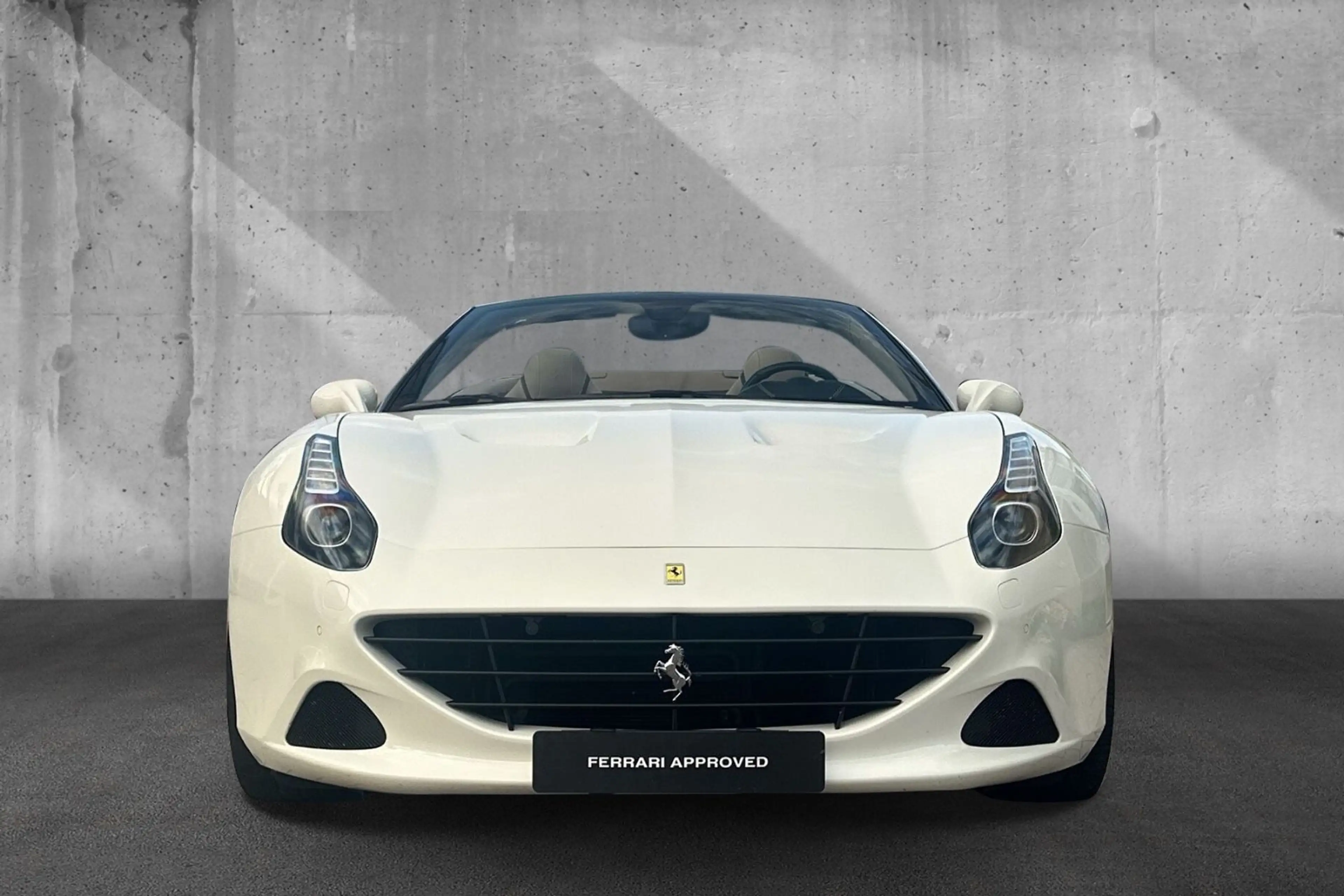 Ferrari California T*BiColor*Dt Auto*Diamond Stitching — photo 13