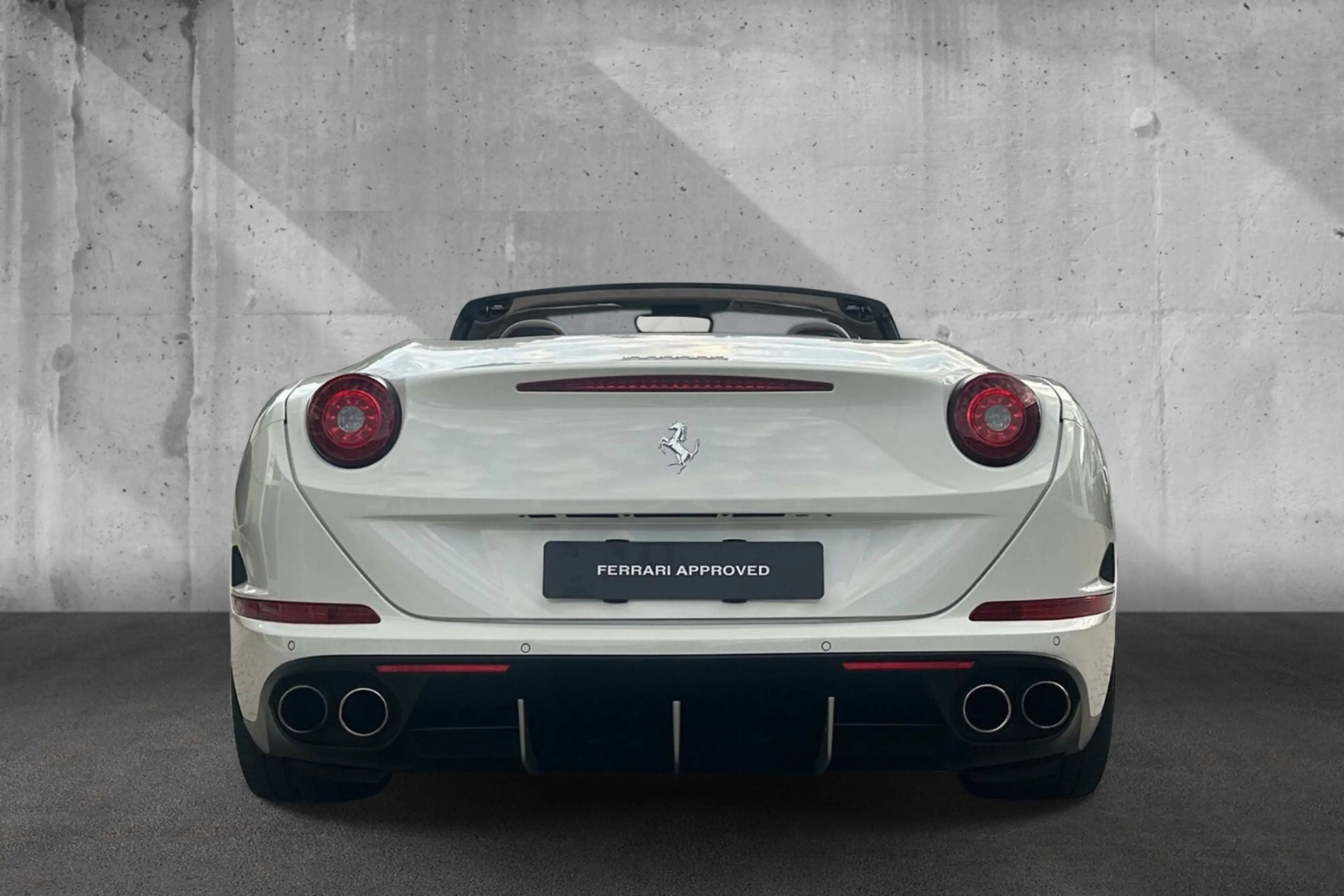 Ferrari California T*BiColor*Dt Auto*Diamond Stitching — photo 6