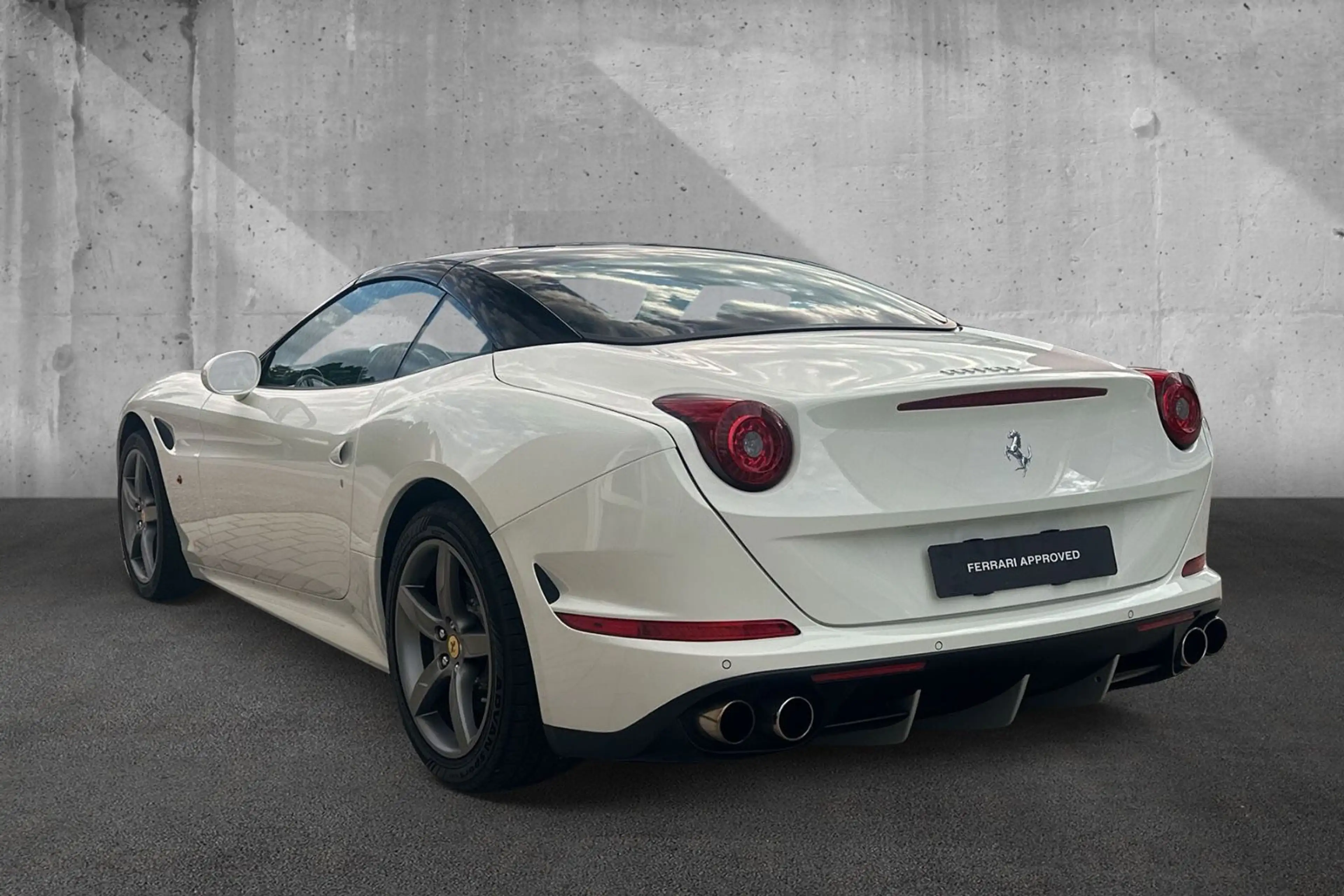 Ferrari California T*BiColor*Dt Auto*Diamond Stitching — photo 5