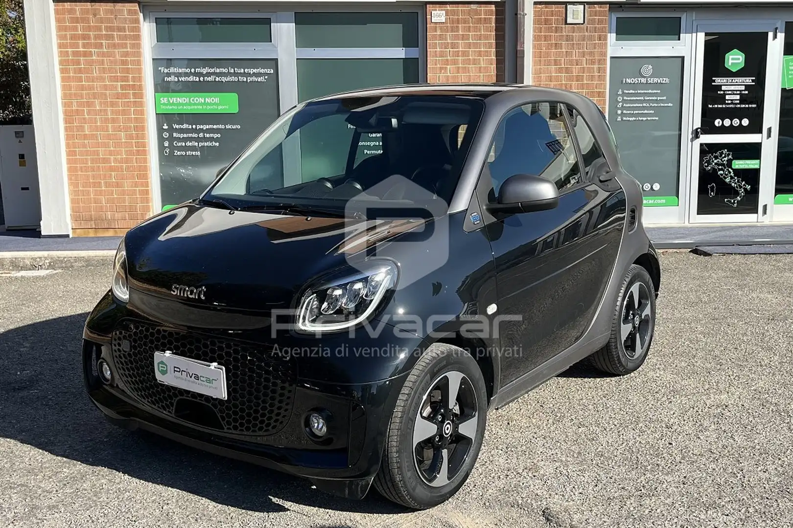 smart forTwo fortwo EQ Passion Zwart - 1