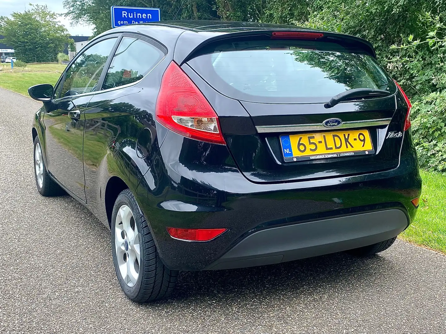 Ford Fiesta 1.25 Titanium Edition (Airco) N.A.P Noir - 2