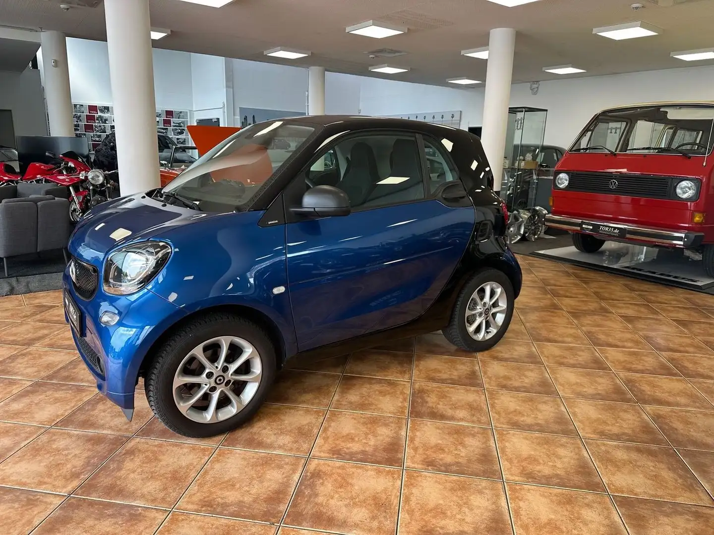 smart forTwo passion , JBL, Allwetterreifen, Top gepflegt Bleu - 1
